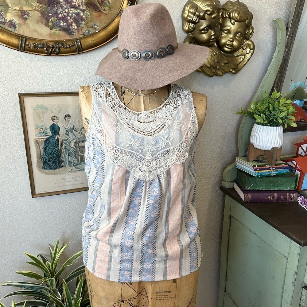 Polagram Boutique Blue Cream Crochet Lace Tapestry Floral Stripe Boho Blouse S